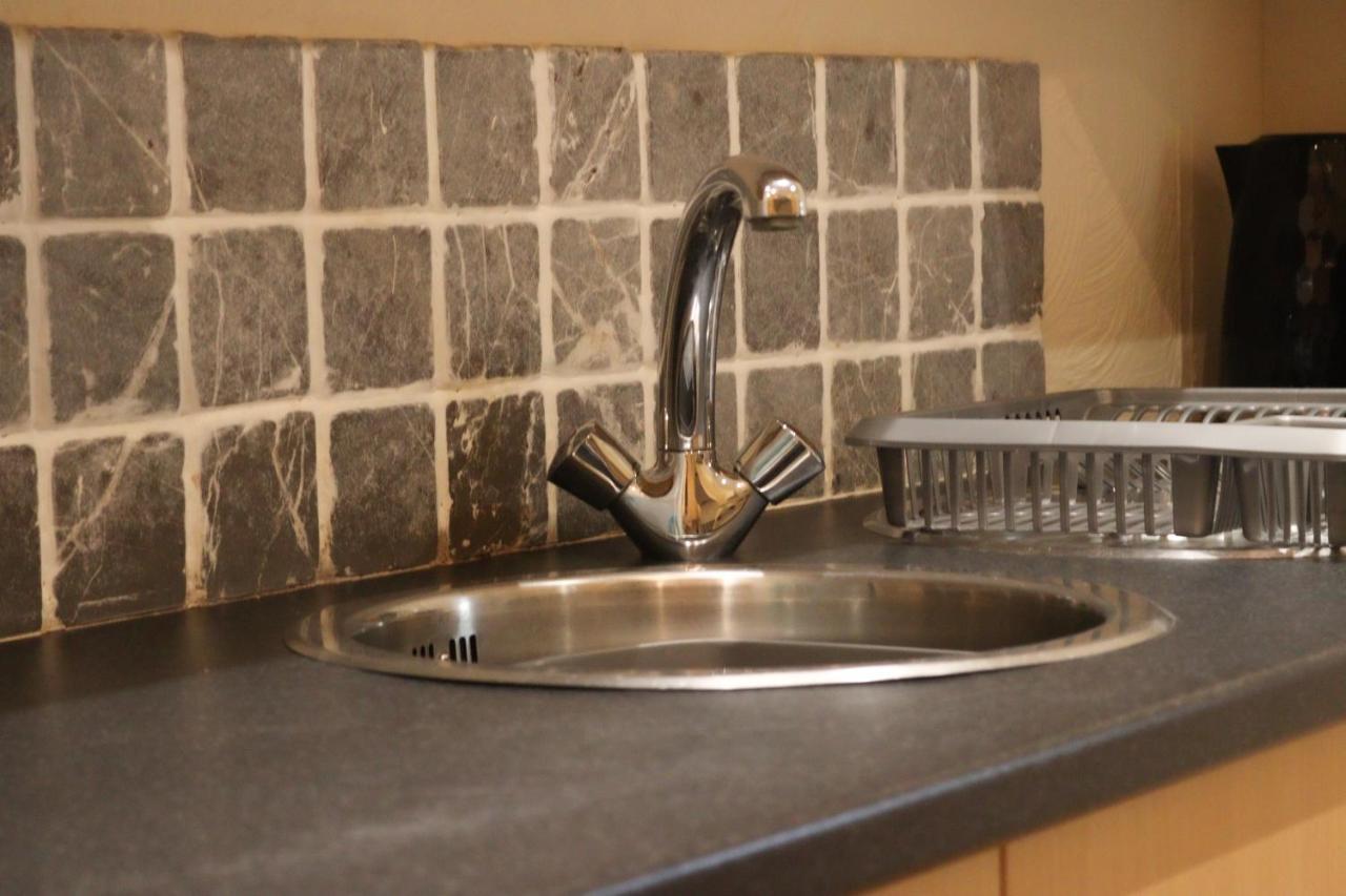 Cosy Ardrossan Apartment Bagian luar foto